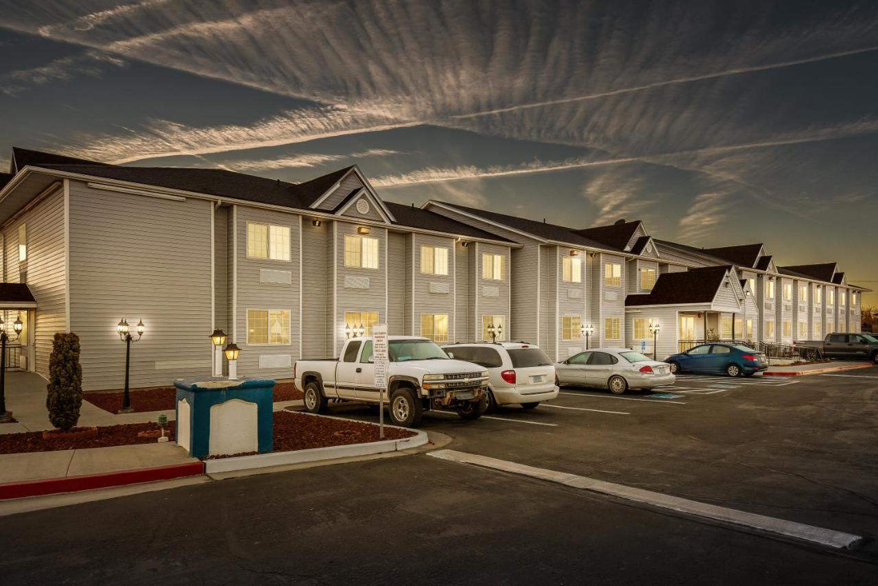 Quality Inn & Suites Near Nas Fallon Bagian luar foto