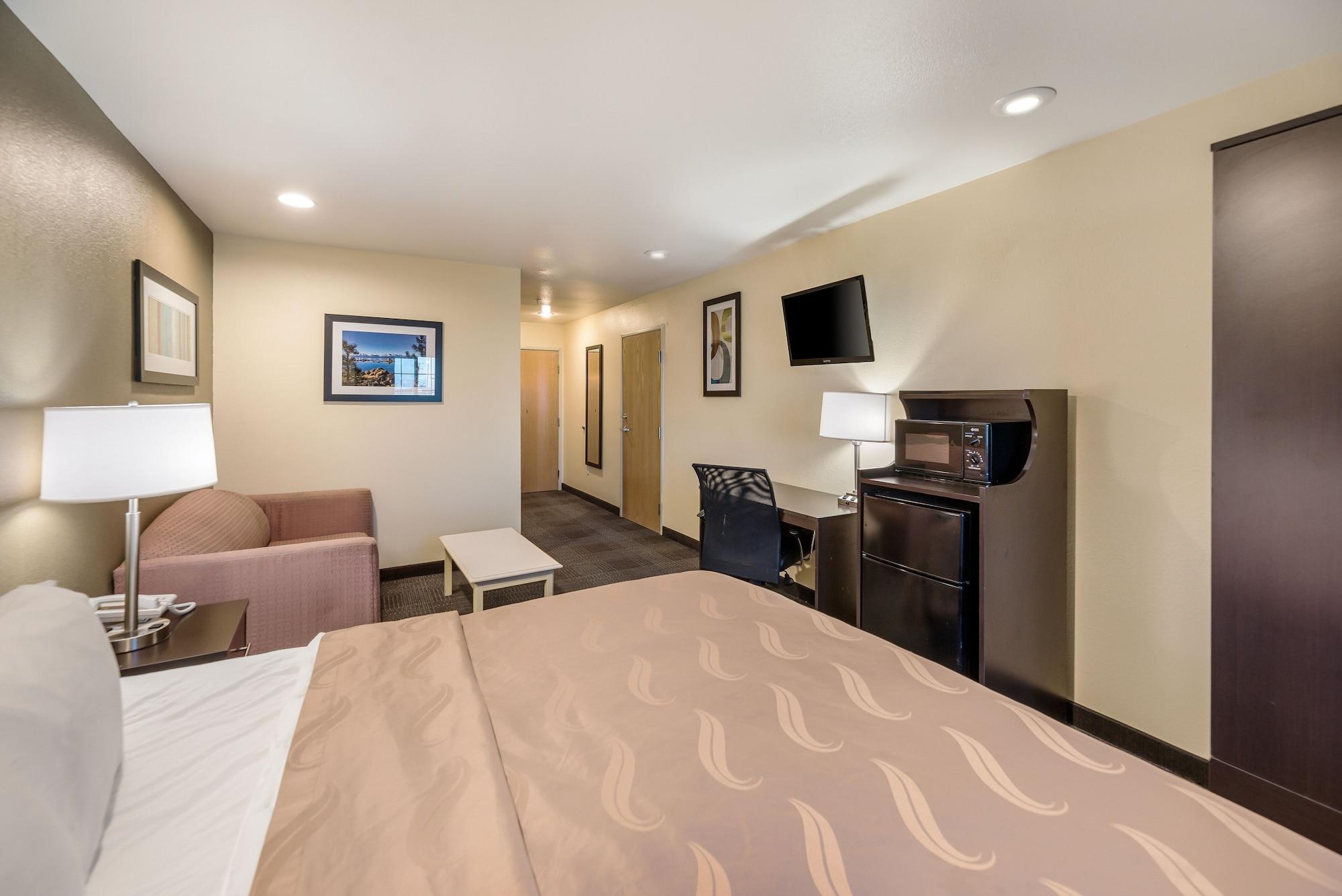 Quality Inn & Suites Near Nas Fallon Bagian luar foto
