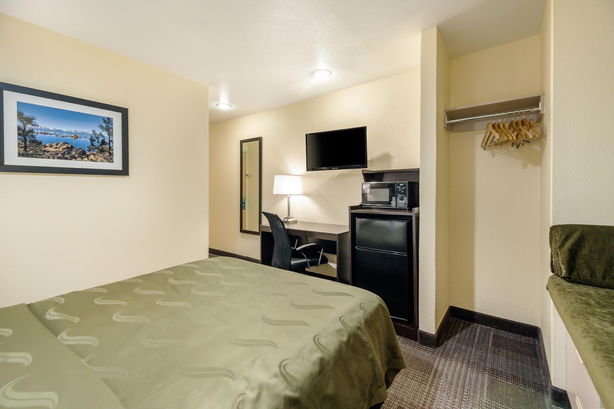 Quality Inn & Suites Near Nas Fallon Bagian luar foto