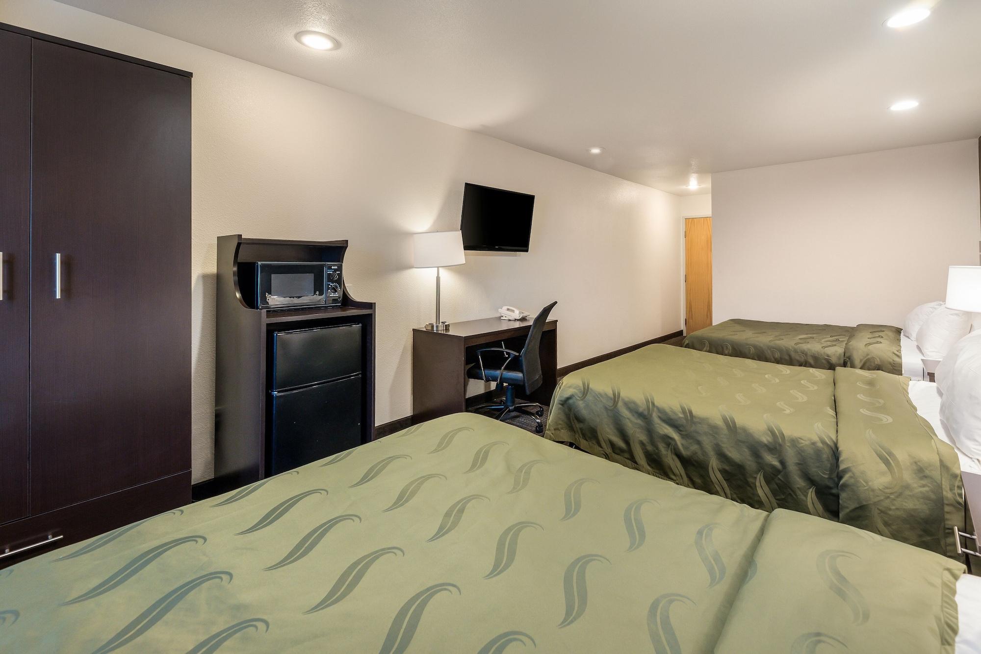 Quality Inn & Suites Near Nas Fallon Bagian luar foto