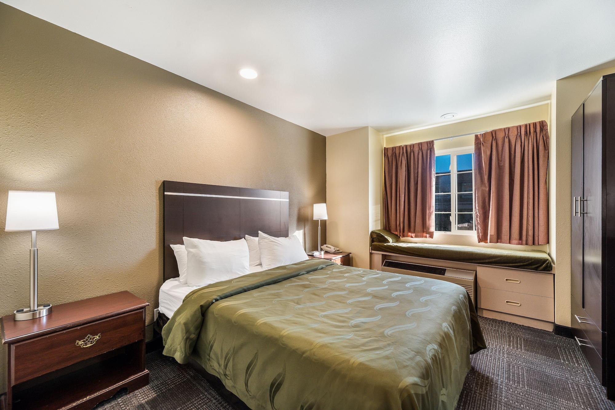 Quality Inn & Suites Near Nas Fallon Bagian luar foto