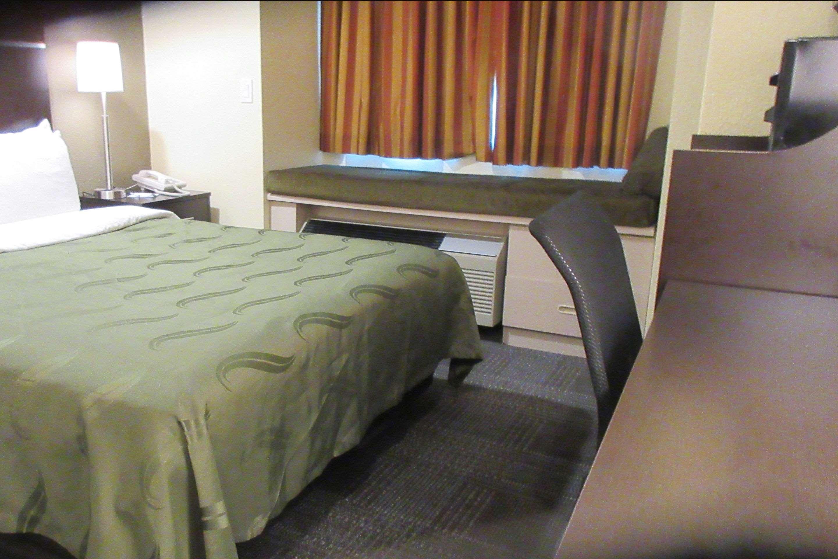 Quality Inn & Suites Near Nas Fallon Bagian luar foto