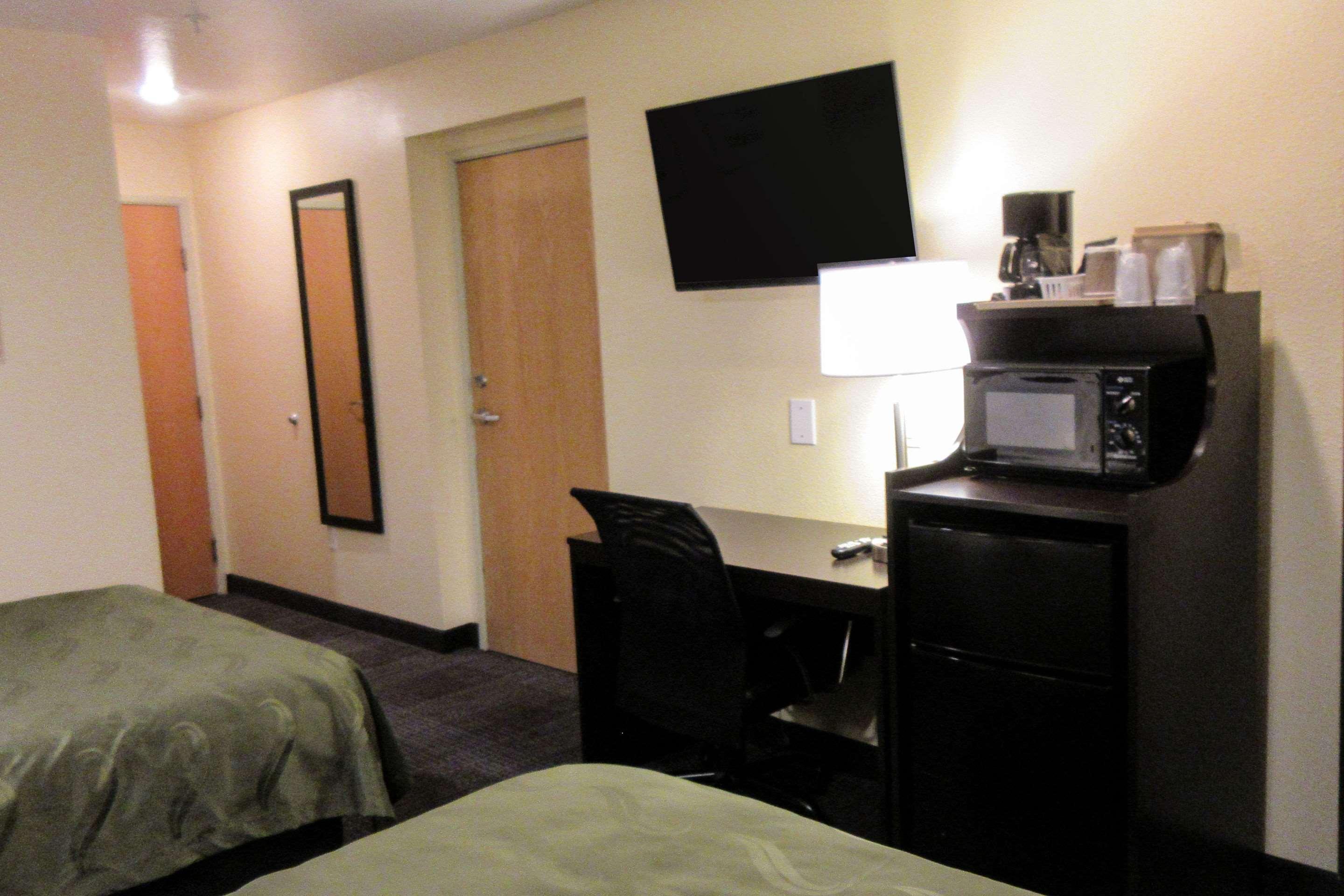 Quality Inn & Suites Near Nas Fallon Bagian luar foto