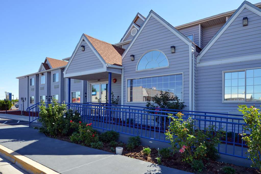 Quality Inn & Suites Near Nas Fallon Bagian luar foto